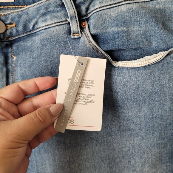 Asos Light Wash Straight Leg Plus Size Jeans - Picture 5 of 8